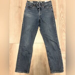 Levis Women’s Jeans sz 26 Wedgie Straight
